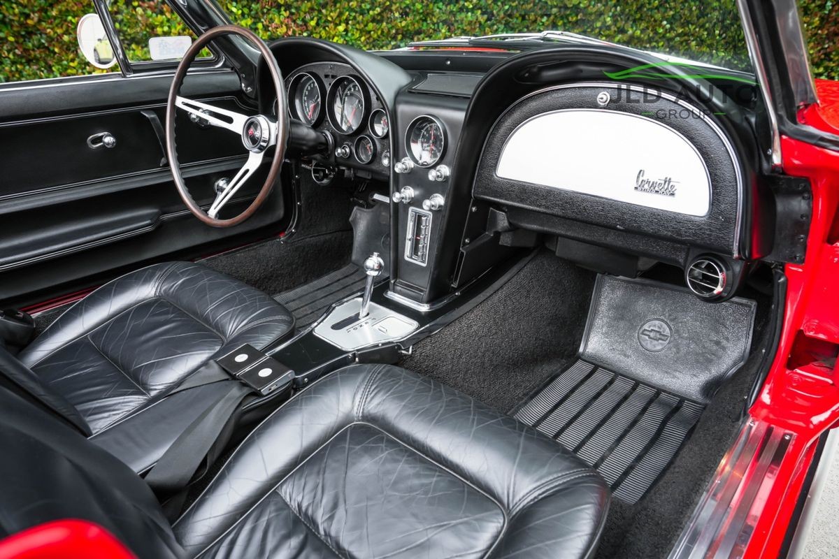 Chevrolet-Corvette-1965-14