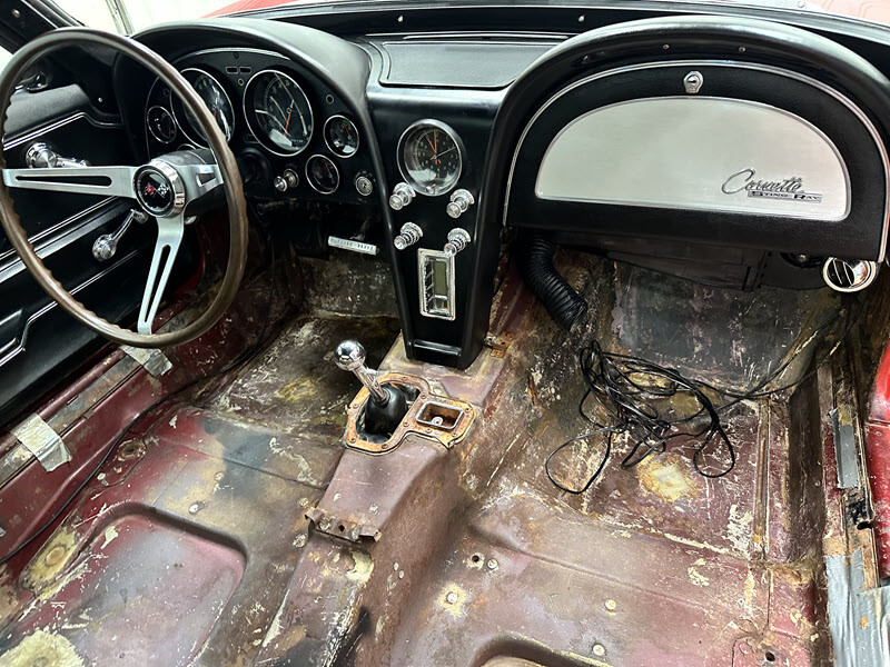 Chevrolet-Corvette-1965-17