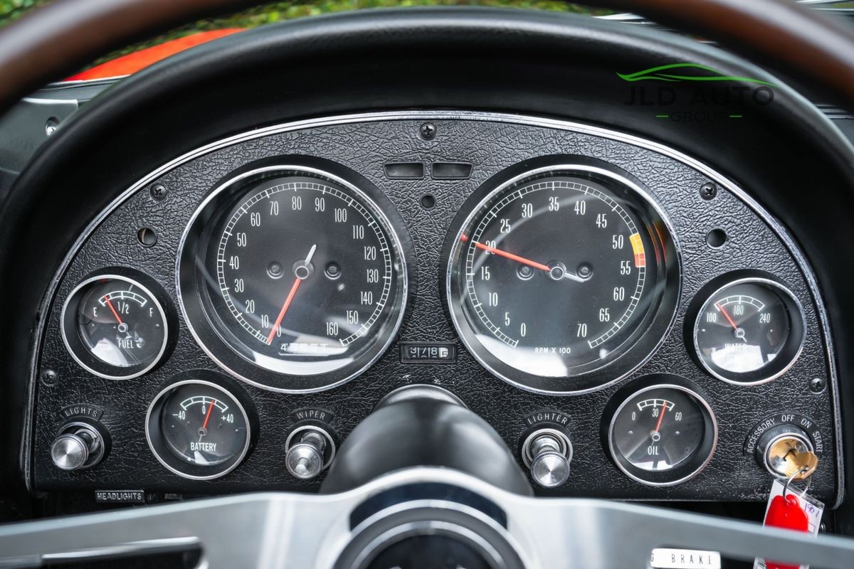 Chevrolet-Corvette-1965-19