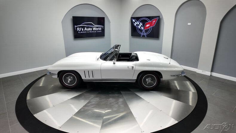 Chevrolet-Corvette-1965-20