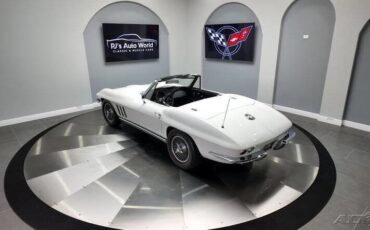 Chevrolet-Corvette-1965-22