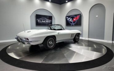 Chevrolet-Corvette-1965-3