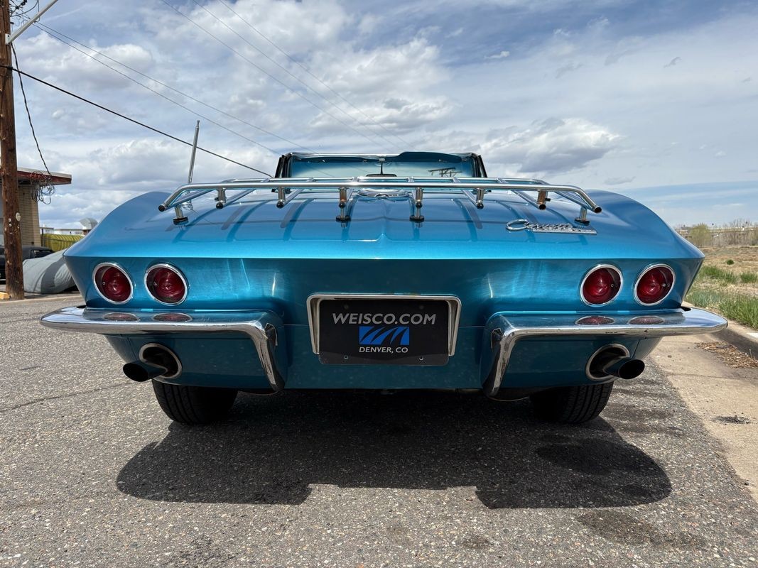 Chevrolet-Corvette-1965-32