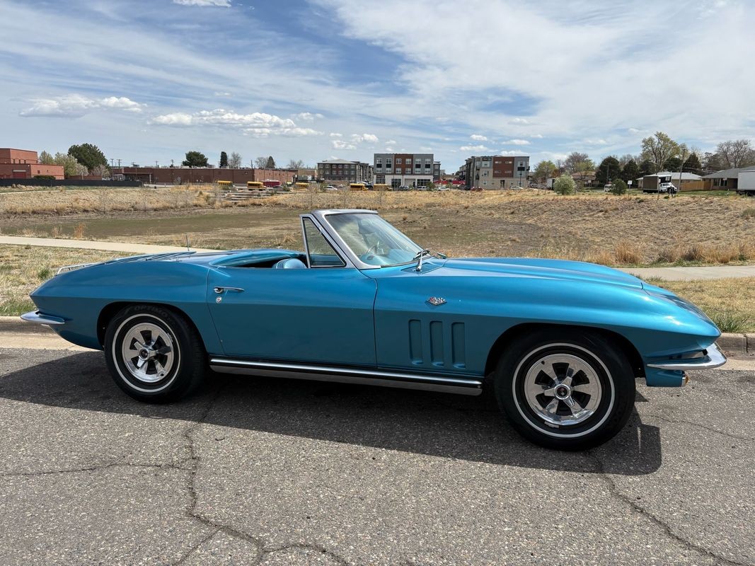 Chevrolet-Corvette-1965-34