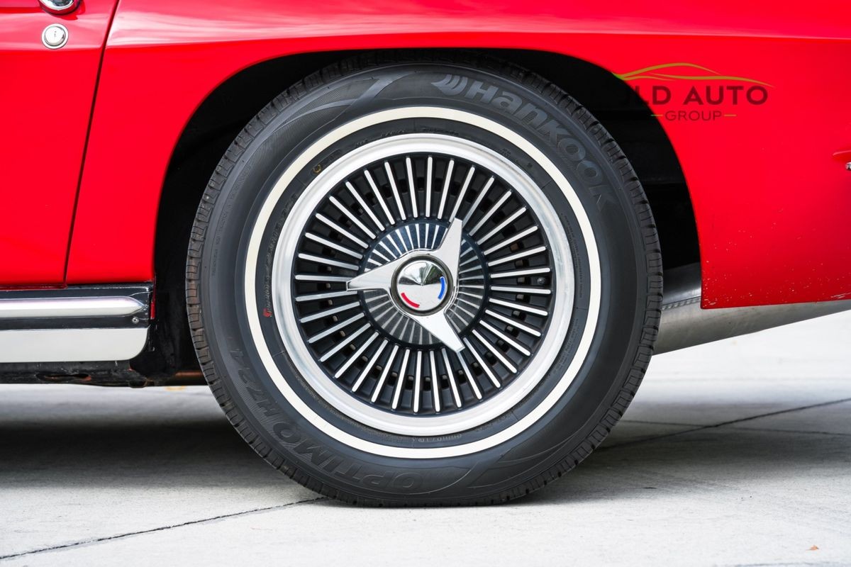 Chevrolet-Corvette-1965-35