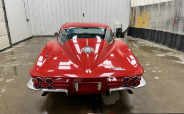 Chevrolet-Corvette-1965-4