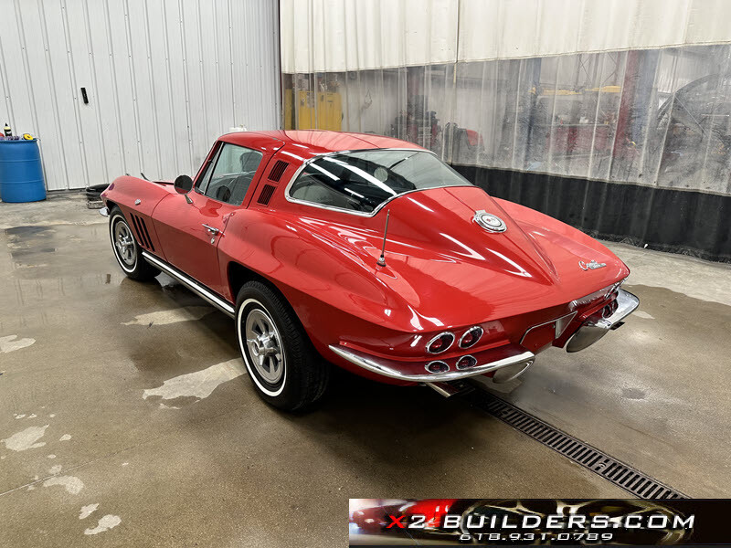 Chevrolet-Corvette-1965-5