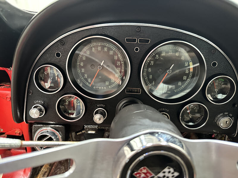 Chevrolet-Corvette-1965-9