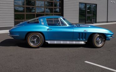 Chevrolet-Corvette-1965-Classic-Car-10