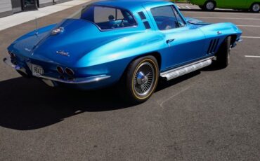Chevrolet-Corvette-1965-Classic-Car-11