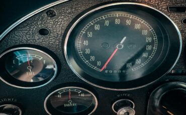 Chevrolet-Corvette-1965-Classic-Car-21