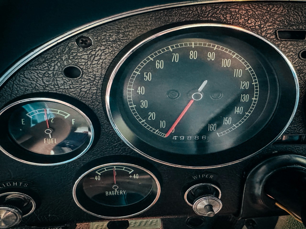 Chevrolet-Corvette-1965-Classic-Car-21