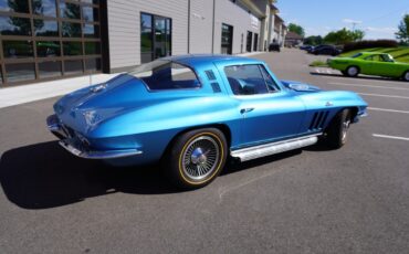 Chevrolet-Corvette-1965-Classic-Car-3