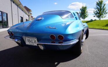 Chevrolet-Corvette-1965-Classic-Car-35