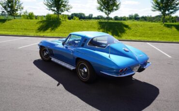 Chevrolet-Corvette-1965-Classic-Car-5