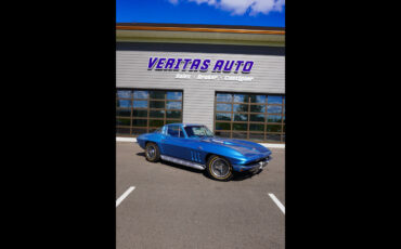 Chevrolet-Corvette-1965-Classic-Car-9