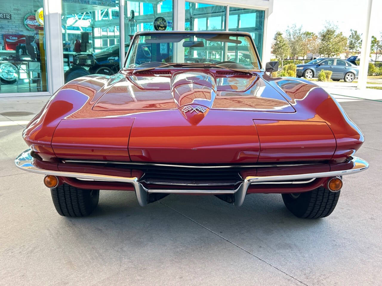 Chevrolet-Corvette-1965-Convertible-1