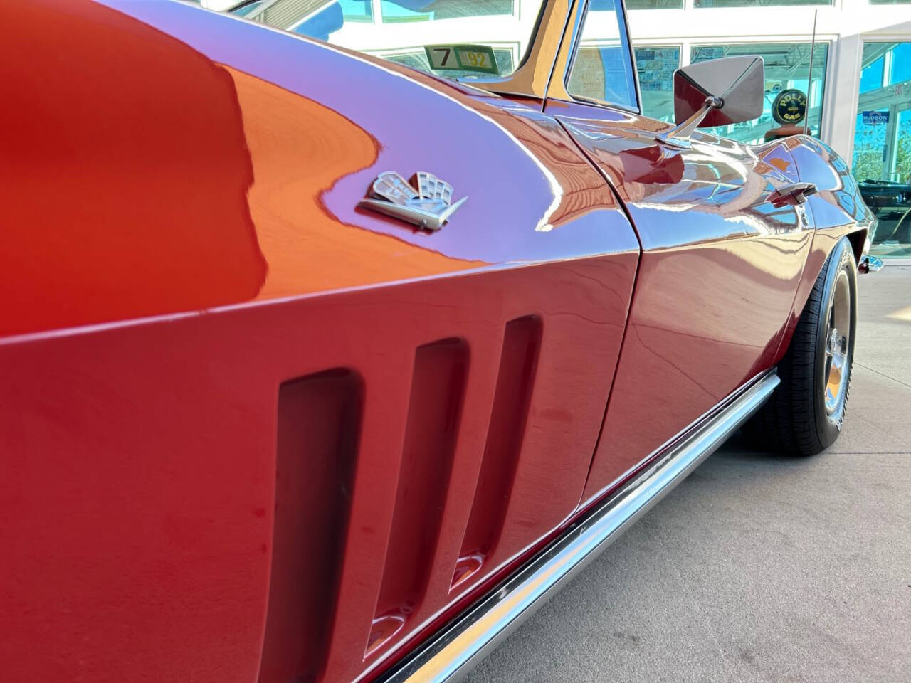 Chevrolet-Corvette-1965-Convertible-12