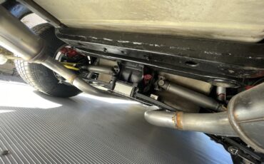 Chevrolet-Corvette-1965-Convertible-13