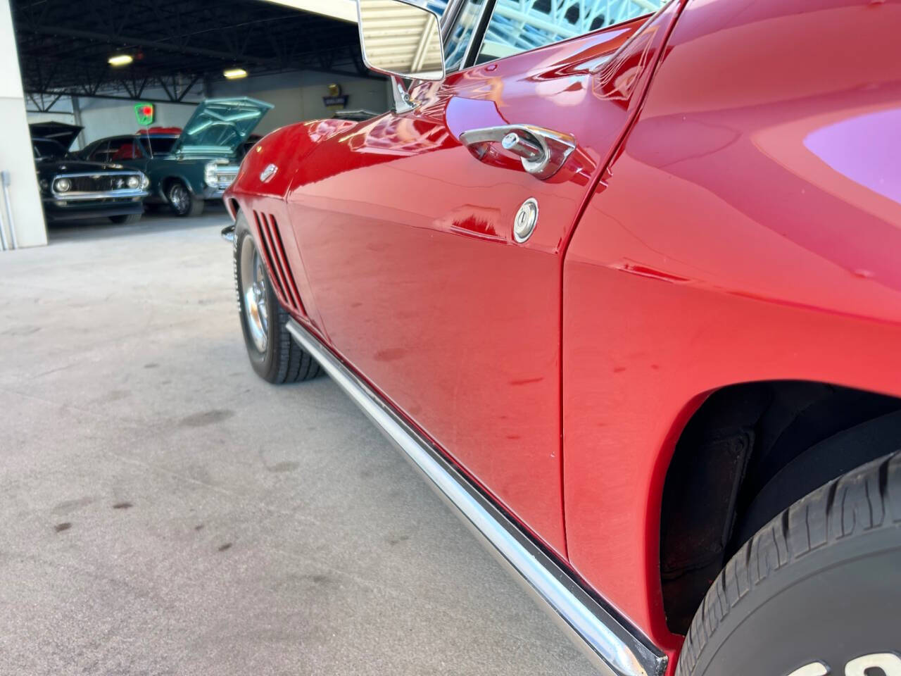 Chevrolet-Corvette-1965-Convertible-13