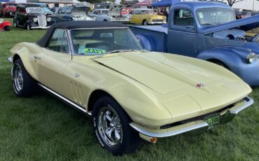 Chevrolet-Corvette-1965-Convertible-14