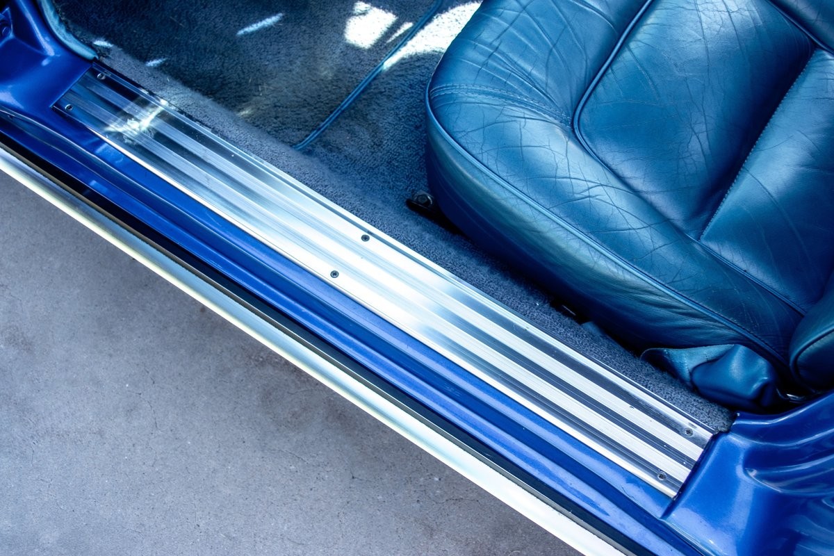 Chevrolet-Corvette-1965-Convertible-20