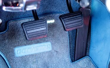 Chevrolet-Corvette-1965-Convertible-21