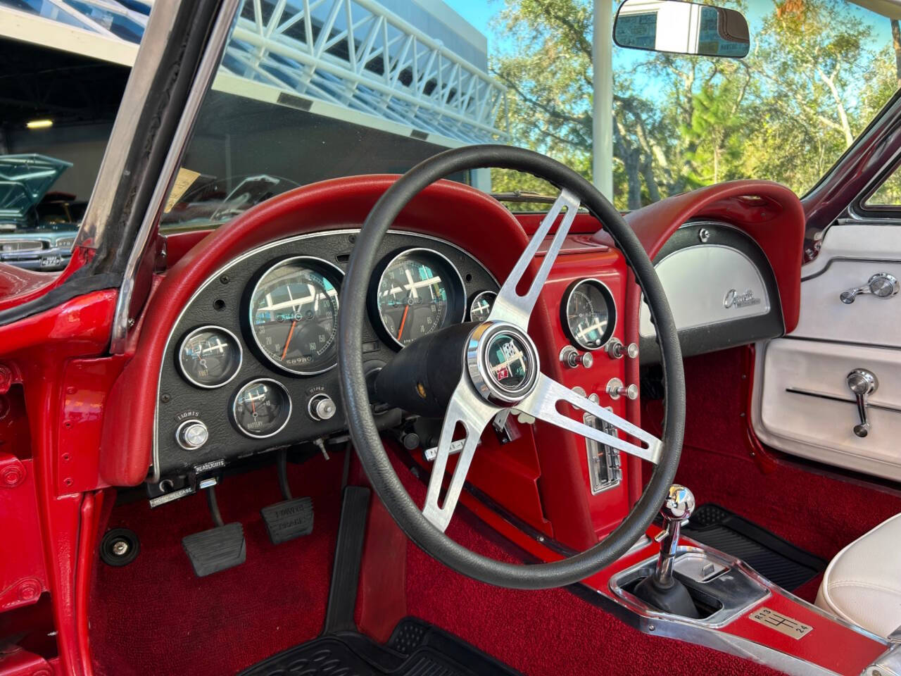 Chevrolet-Corvette-1965-Convertible-22