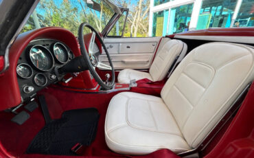 Chevrolet-Corvette-1965-Convertible-23