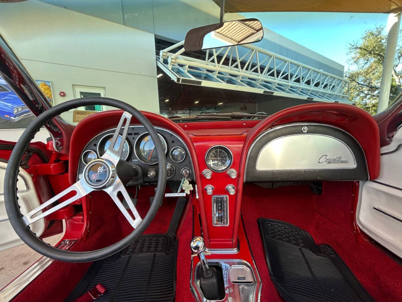 Chevrolet-Corvette-1965-Convertible-24