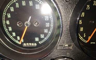 Chevrolet-Corvette-1965-Convertible-24