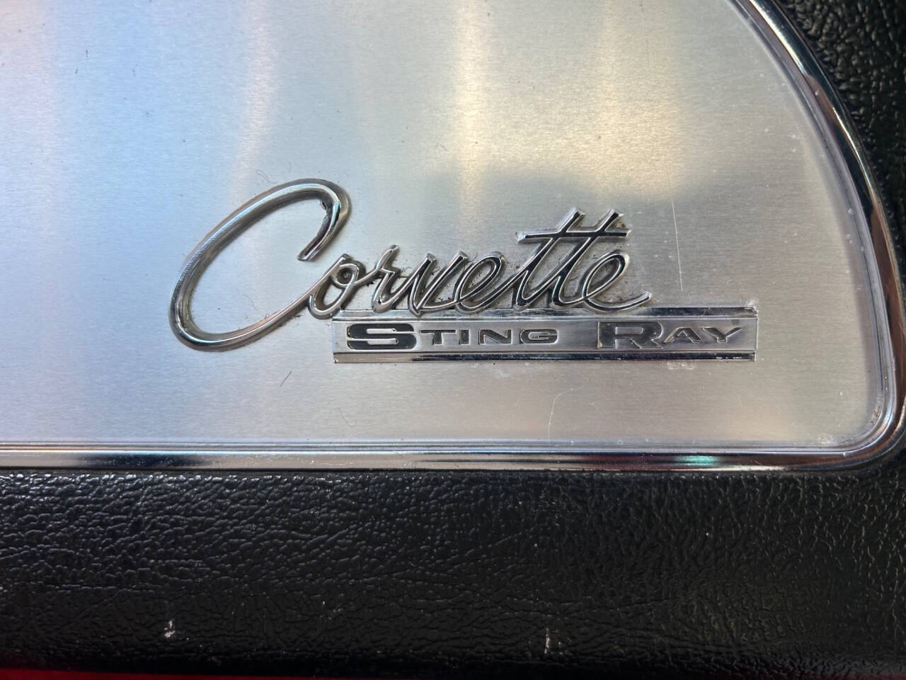 Chevrolet-Corvette-1965-Convertible-29