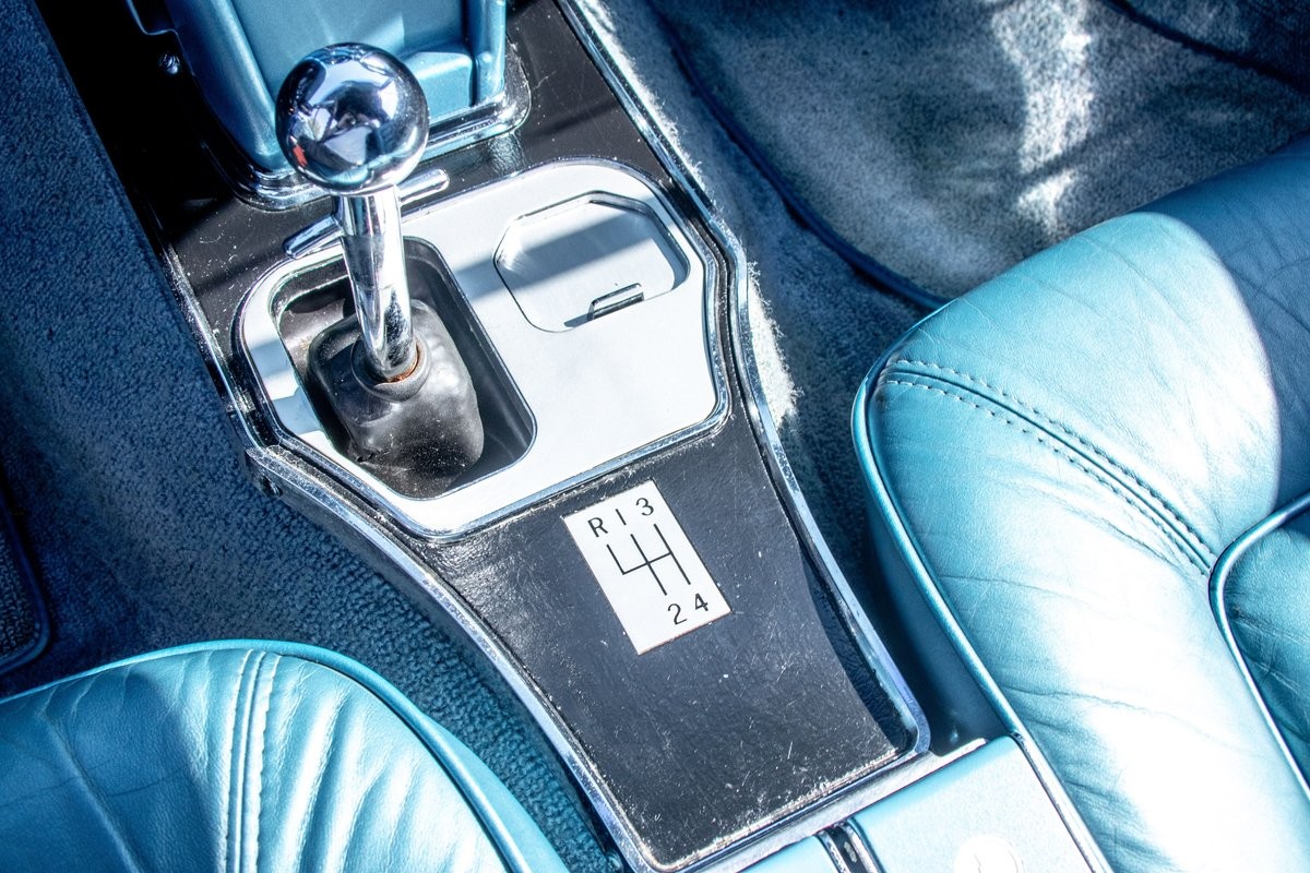 Chevrolet-Corvette-1965-Convertible-29