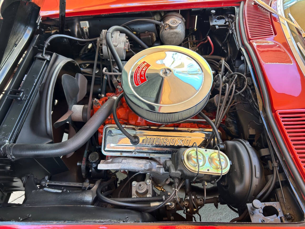 Chevrolet-Corvette-1965-Convertible-32