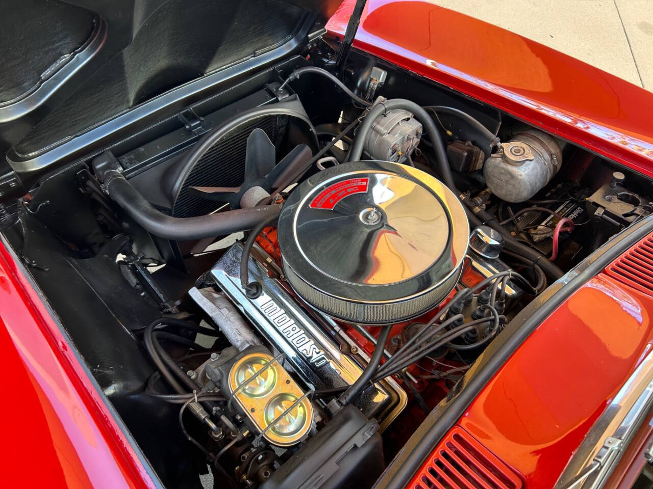 Chevrolet-Corvette-1965-Convertible-33