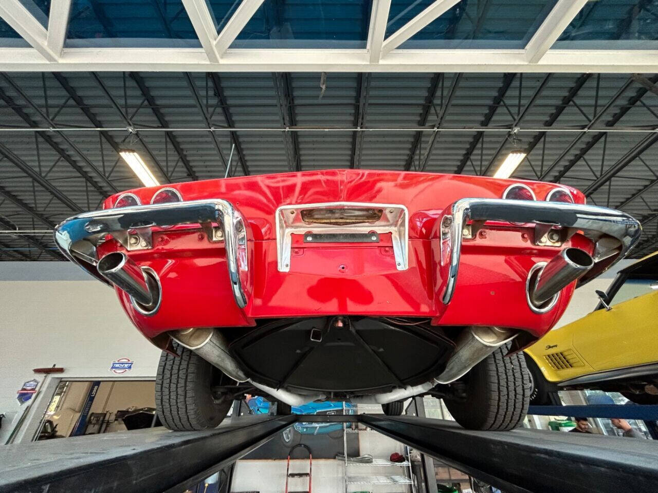 Chevrolet-Corvette-1965-Convertible-39