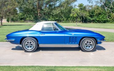 Chevrolet-Corvette-1965-Convertible-4