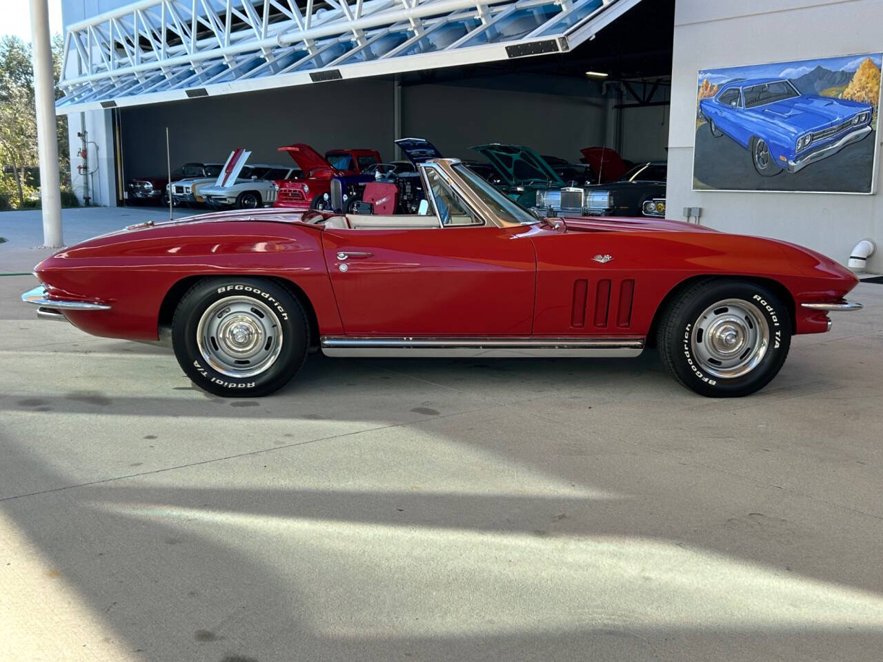 Chevrolet-Corvette-1965-Convertible-4