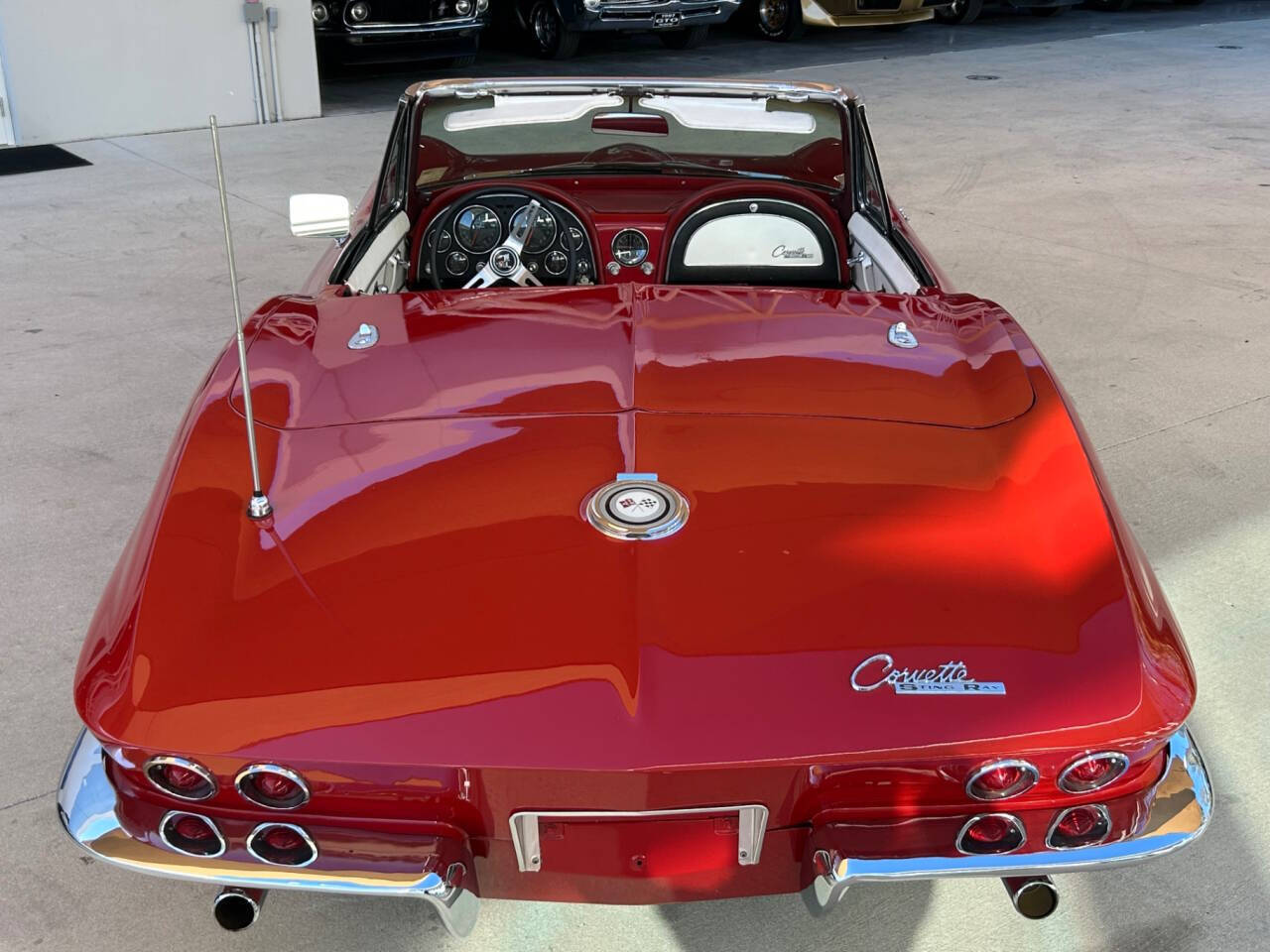 Chevrolet-Corvette-1965-Convertible-7