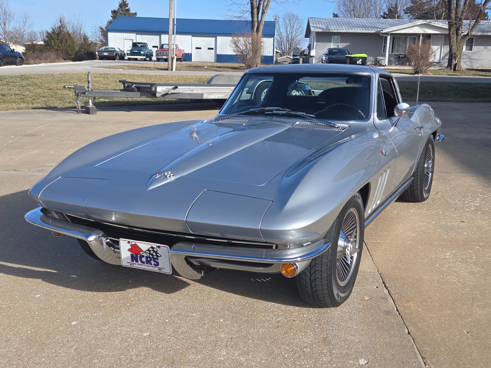 Chevrolet-Corvette-1965-Coupe-1