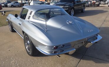 Chevrolet-Corvette-1965-Coupe-11