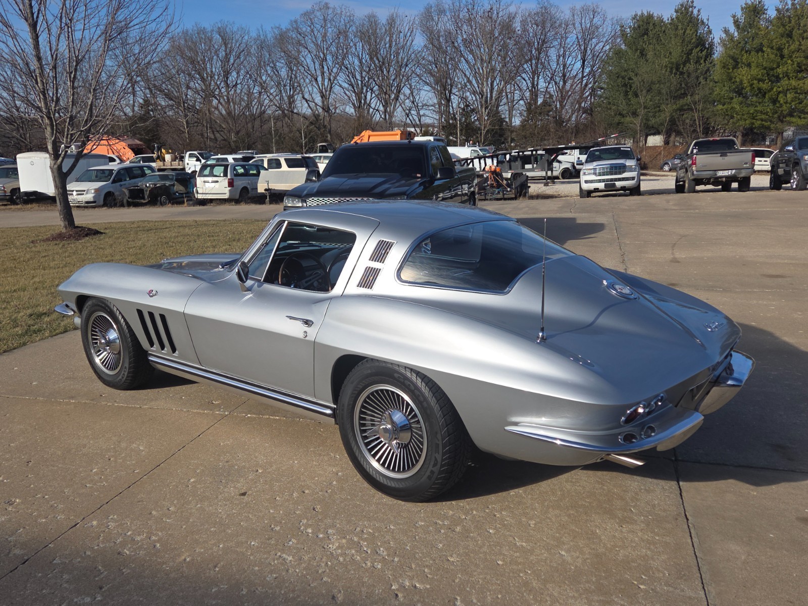 Chevrolet-Corvette-1965-Coupe-13