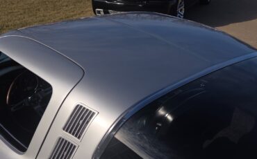 Chevrolet-Corvette-1965-Coupe-15