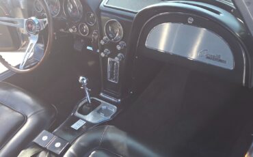 Chevrolet-Corvette-1965-Coupe-22