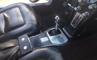 Chevrolet-Corvette-1965-Coupe-24