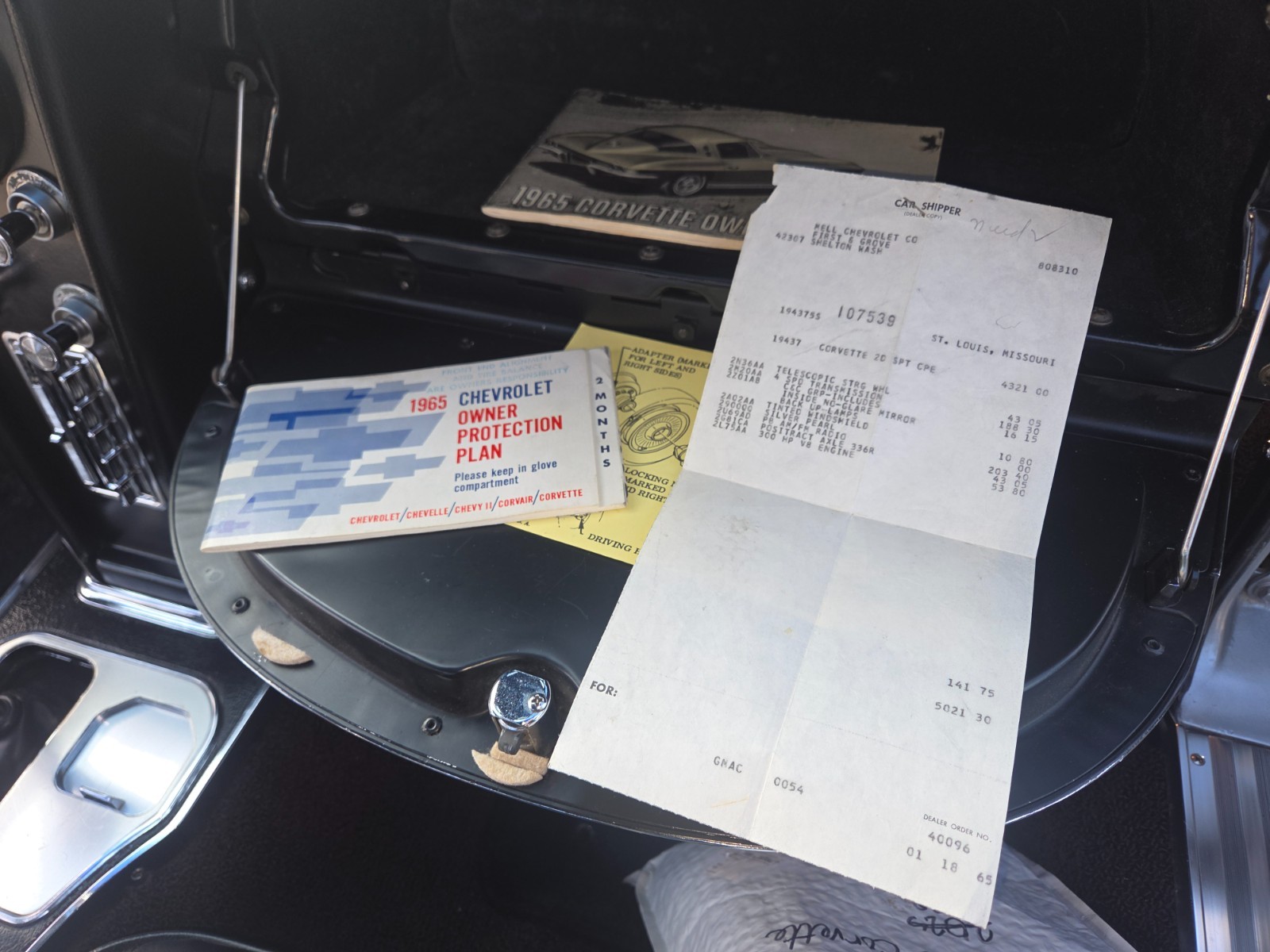 Chevrolet-Corvette-1965-Coupe-28