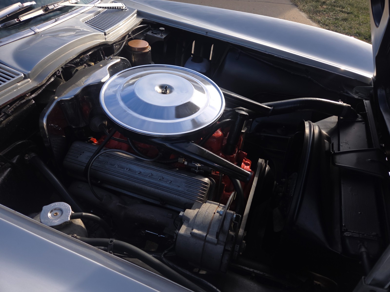 Chevrolet-Corvette-1965-Coupe-35