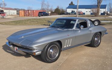 Chevrolet-Corvette-1965-Coupe