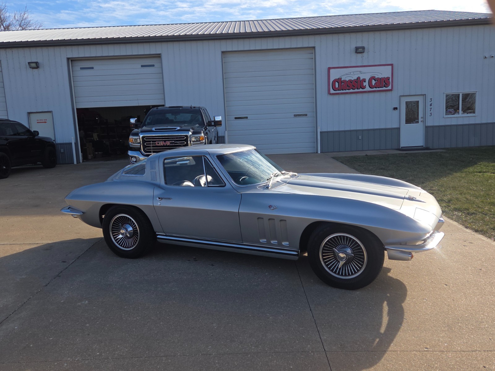 Chevrolet-Corvette-1965-Coupe-5