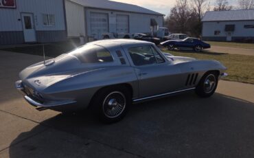Chevrolet-Corvette-1965-Coupe-6